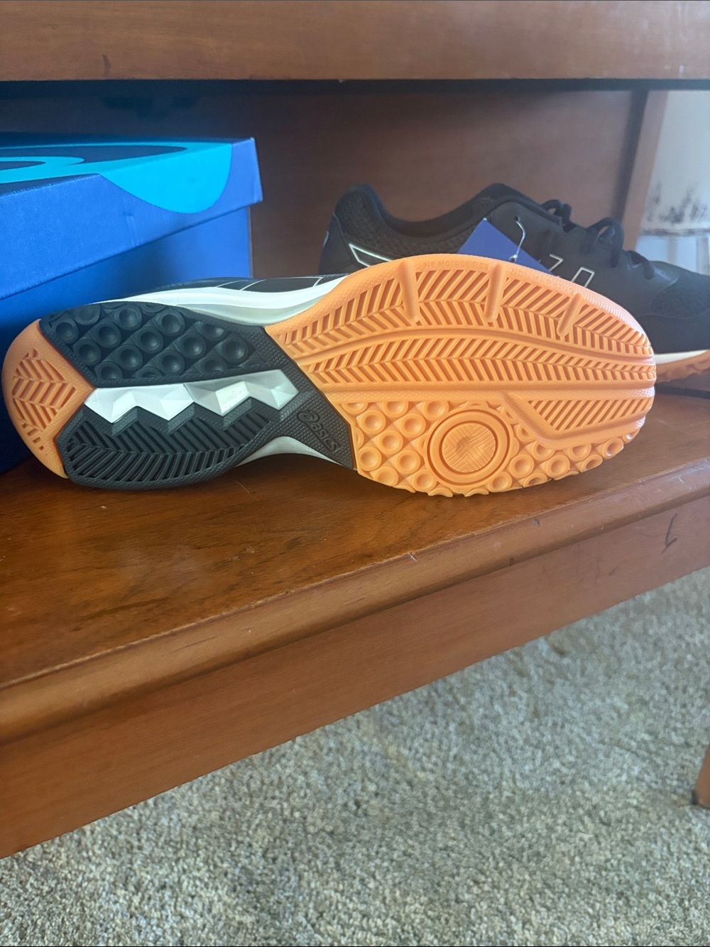Asic Gel Rocket Volleyball Shoes - Picture 2 of 3